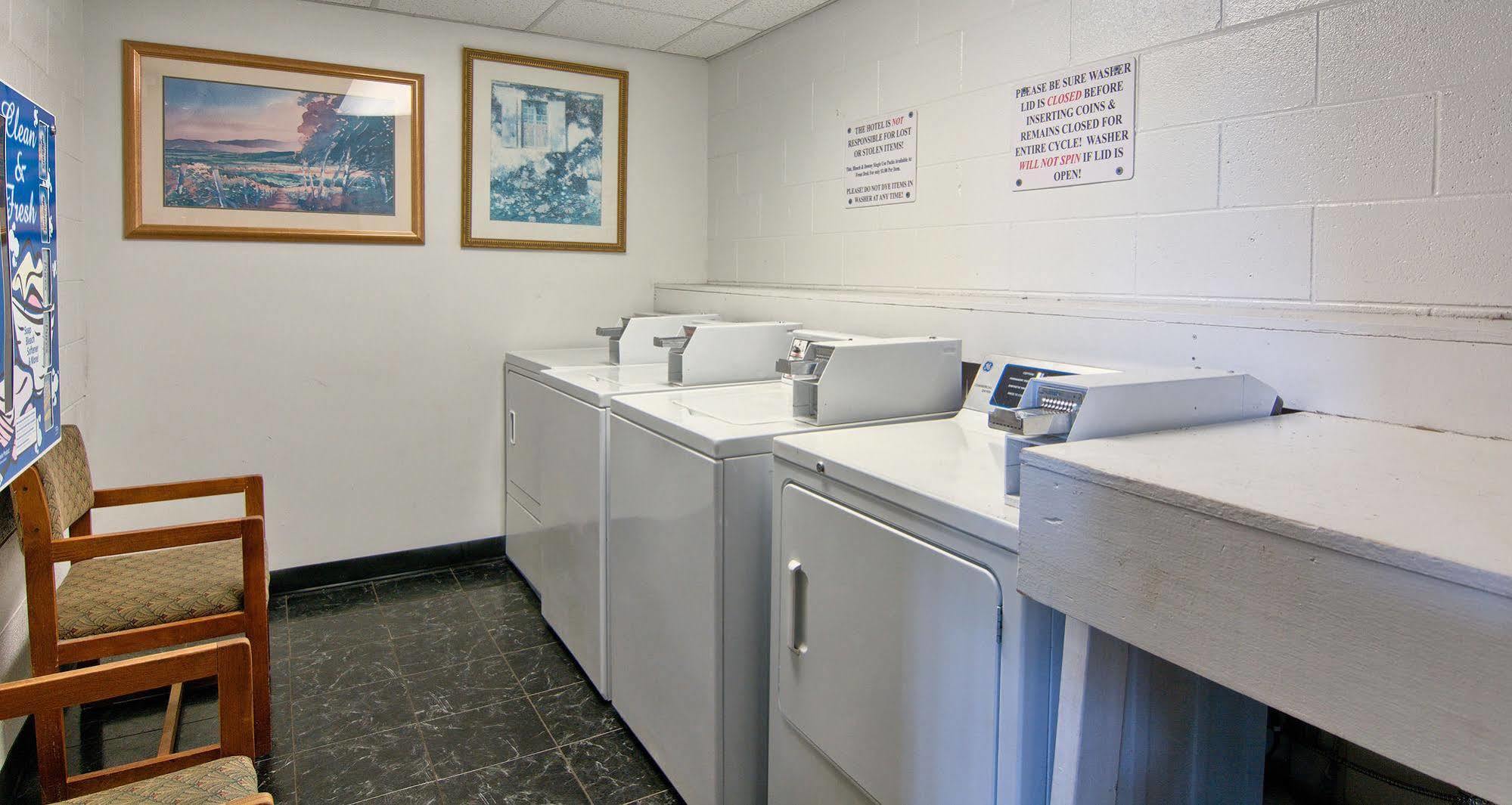 Days Inn By Wyndham Doswell \/ Kings Dominion Area Dış mekan fotoğraf
